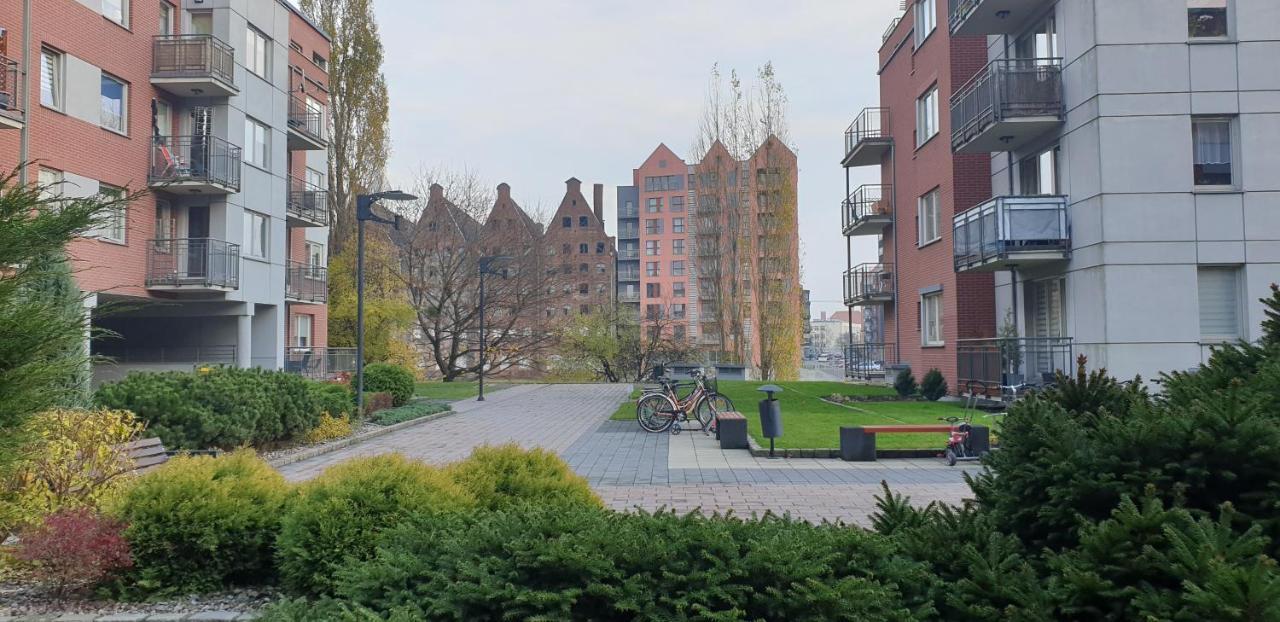 Apartament Pod Trzema Niebieskimi Kaczorami Apartment Gdansk Luaran gambar